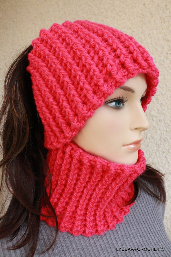 Ear Wormer Neck Warmer, Headband. Fast & Easy Crochet Pattern.